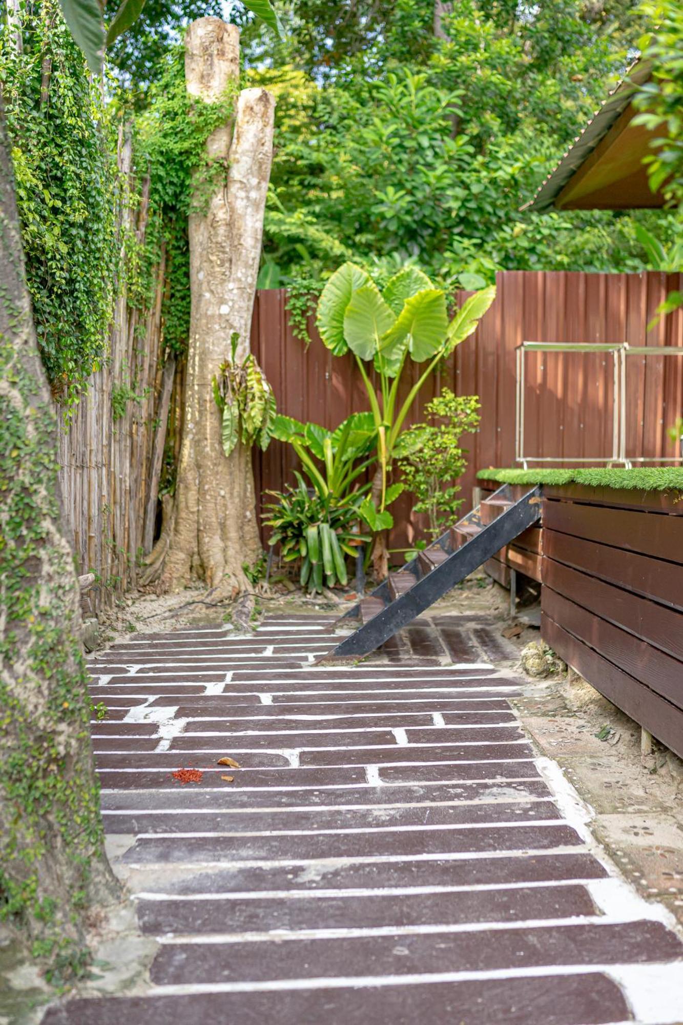 Good Mood Resort Koh Lipe Exterior photo
